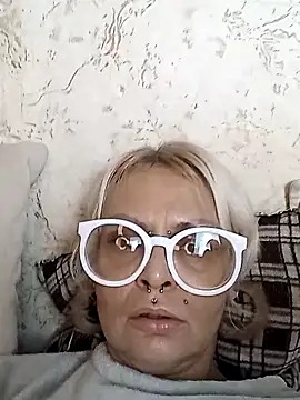 Gardener of Illusions online show from 11/04/25, 06:28