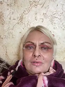 Gardener of Illusions online show from 09/29/25, 02:40