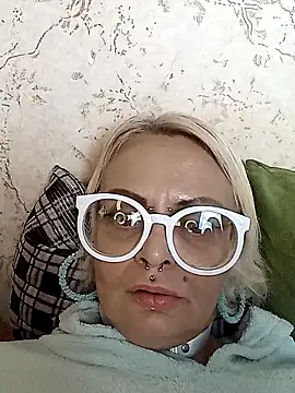 Gardener of Illusions online show from 12/02/25, 01:24