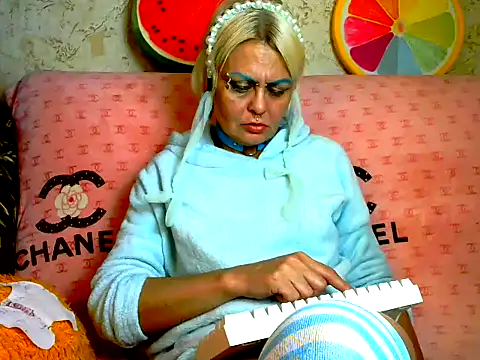 Gardener of Illusions online show from 09/15/25, 12:27