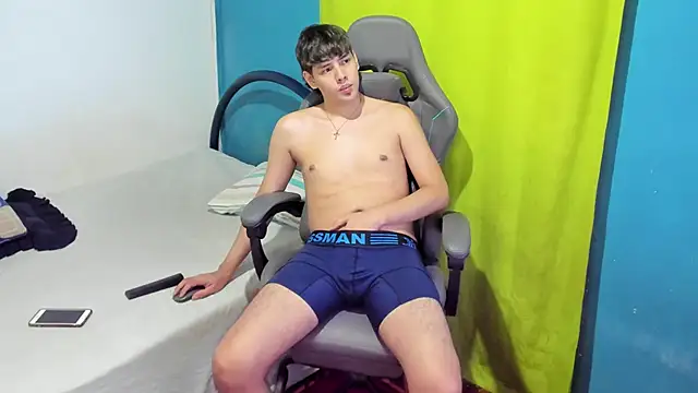 zackmontieel online show from 10/22/25, 09:53