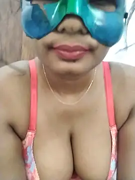Snapshot of Zaraangle chatting on 06/11/26, 06:54 Zaraangle online show from 06/11/26, 06:54