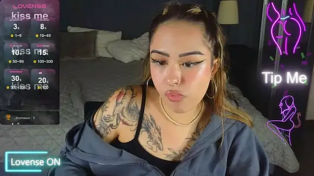 baby  kim online show from 11/12/25, 08:23