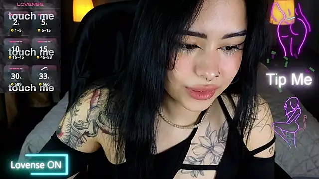 baby  kim online show from 12/17/25, 05:12