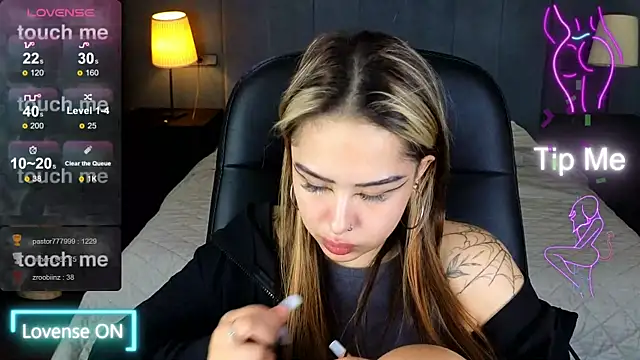 baby  kim online show from 11/28/25, 08:25