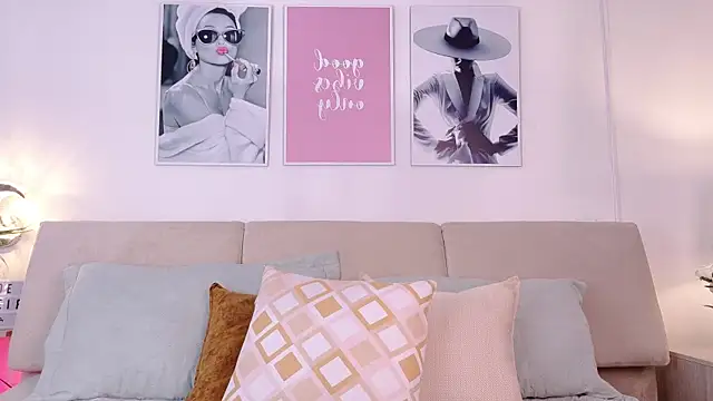 ChloeFerreira online show from 04/09/26, 04:47