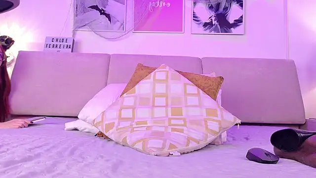 ChloeFerreira online show from 10/25/25, 01:05