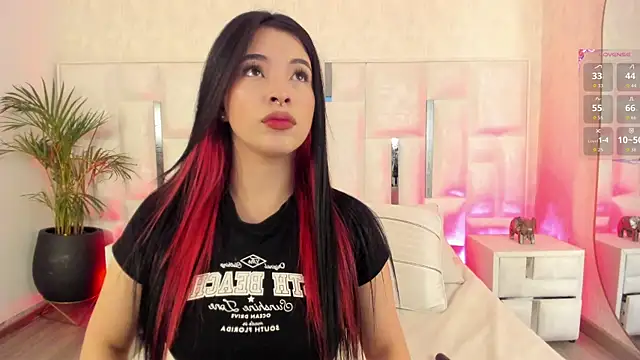 Snapshot of im_nika_ chatting on 10/22/25, 12:15 im nika online show from 10/22/25, 12:15