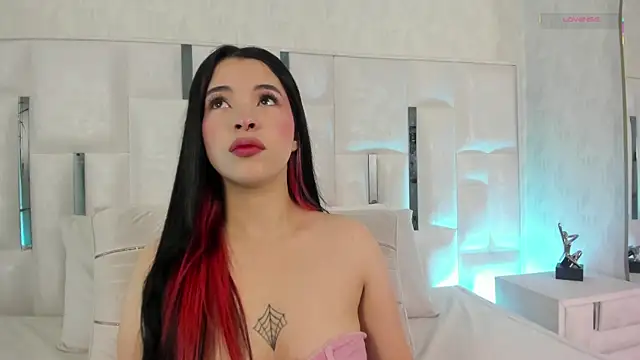 im nika  online show from 01/15/26, 12:30