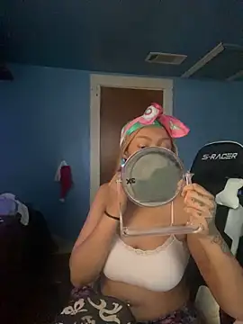 y0urlilgf online show from 12/04/24, 06:44