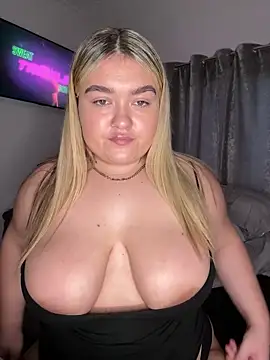 Dolly19x online show from 12/05/24, 03:23