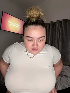 Dolly19x online show from 12/06/24, 04:01