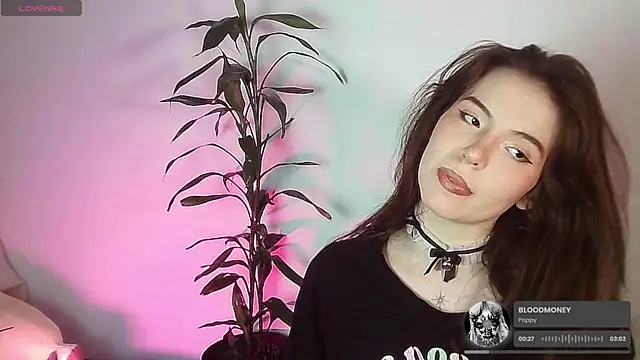 cherrybom969 online show from 12/01/25, 04:57