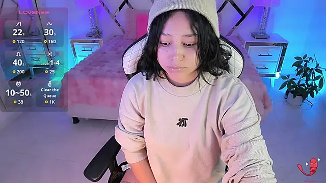 sexyy kitty18 online show from 04/07/26, 01:35