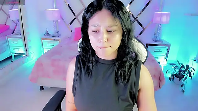 sexyy kitty18 online show from 04/11/26, 03:47