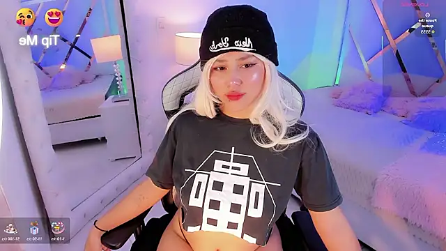 sexyy kitty18 online show from 02/02/26, 04:11