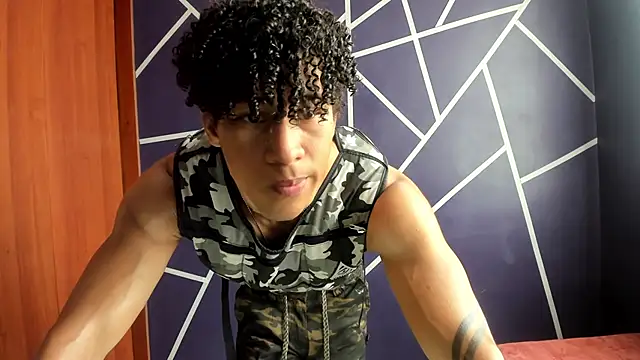 Pendragon1224 online show from 12/28/24, 03:15