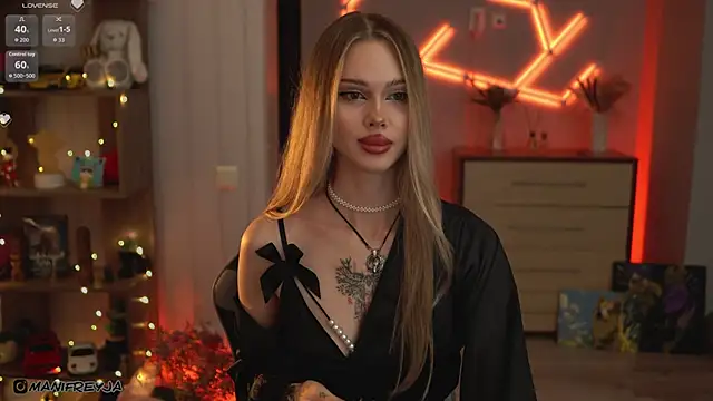 ManiFreyja online show from 11/19/25, 08:53