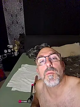 Crosss-23cm online show from 10/19/25, 04:43