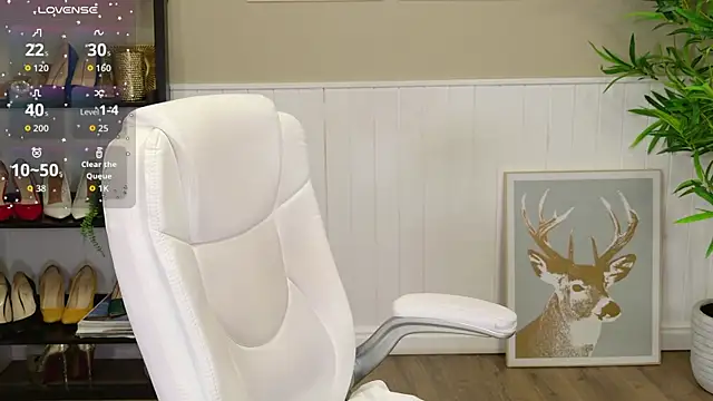 Snapshot of LadyLeea chatting on 01/12/26, 05:36 LadyLeea online show from 01/12/26, 05:36