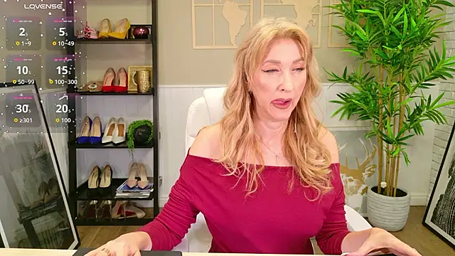 LadyLeea online show from 03/28/26, 05:52