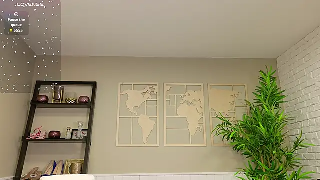 LadyLeea online show from 11/10/25, 04:28