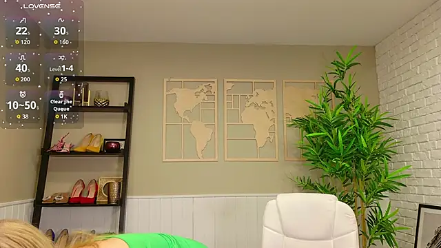 LadyLeea online show from 04/15/26, 04:40