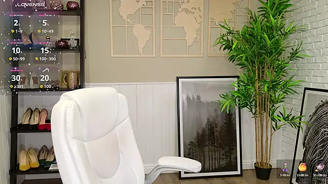 LadyLeea online show from 09/27/25, 05:13