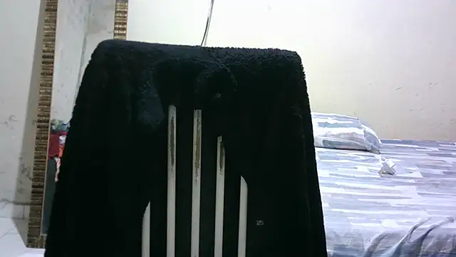 Snapshot of pornstarbrezillian chatting on 10/10/25, 12:00 pornstarbrezillian online show from 10/10/25, 12:00