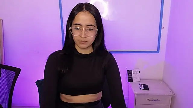 Mia Fischer online show from 04/05/26, 05:41