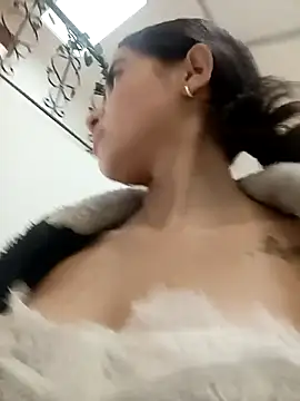 Mia Fischer online show from 11/24/25, 07:14