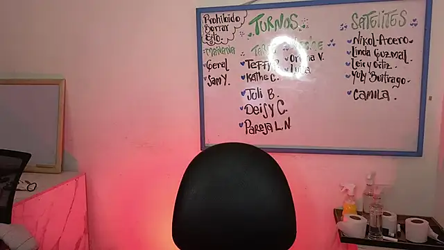 Mia Fischer online show from 03/25/26, 12:04