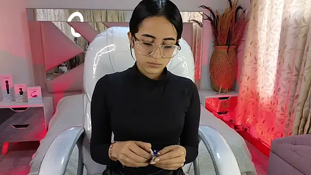 Mia Fischer online show from 03/13/26, 11:37