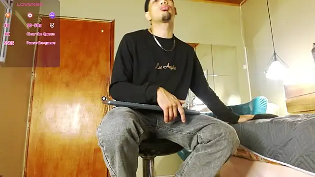 SonicJ25 online show from 04/12/26, 04:27