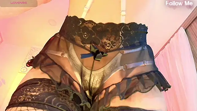 Ladydream1 online show from 11/15/25, 12:25