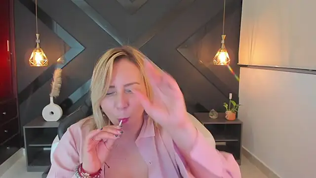 andre soto  online show from 03/08/26, 01:33