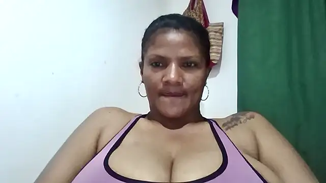 alejandraboobs07 online show from 04/13/26, 01:31