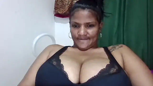 alejandraboobs07 online show from 03/18/26, 02:37