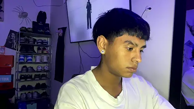 Snapshot of _Billowy_ chatting on 11/08/25, 10:35 Billowy online show from 11/08/25, 10:35