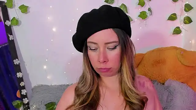 JanneKim online show from 11/29/25, 06:24