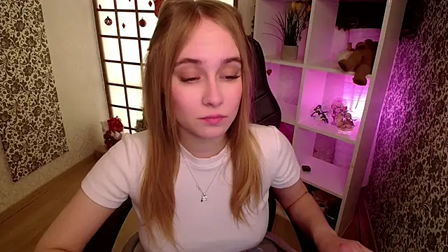 Snapshot of LianaBright chatting on 01/23/25, 02:02 LianaBright online show from 01/23/25, 02:02