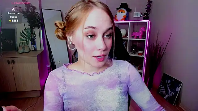 LianaBright online show from 03/21/26, 01:18