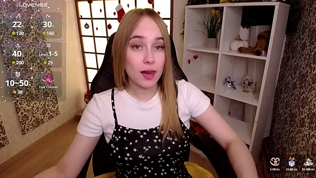 Snapshot of LianaBright chatting on 01/30/25, 01:55 LianaBright online show from 01/30/25, 01:55