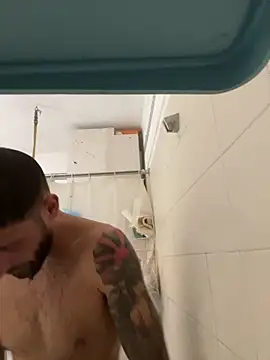 Snapshot of chavito2223 chatting on 09/23/25, 06:15 chavito2223 online show from 09/23/25, 06:15