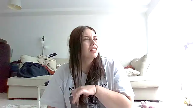 Krystal Tx online show from 05/03/26, 04:54