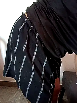 Snapshot of EeshaBhabi chatting on 11/09/25, 05:55 EeshaBhabi online show from 11/09/25, 05:55