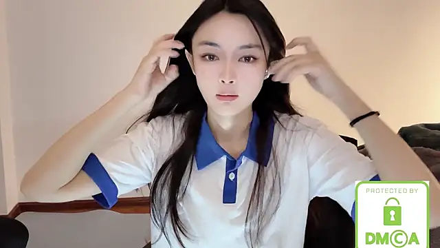 Snapshot of SarahYang chatting on 09/26/25, 05:58 SarahYang online show from 09/26/25, 05:58