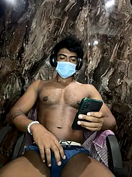 rony6663 online show from 10/12/25, 10:16