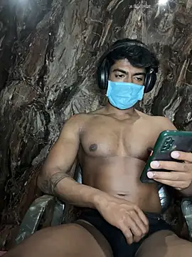 rony6663 online show from 12/19/25, 06:43