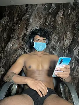 rony6663 online show from 04/14/26, 06:51